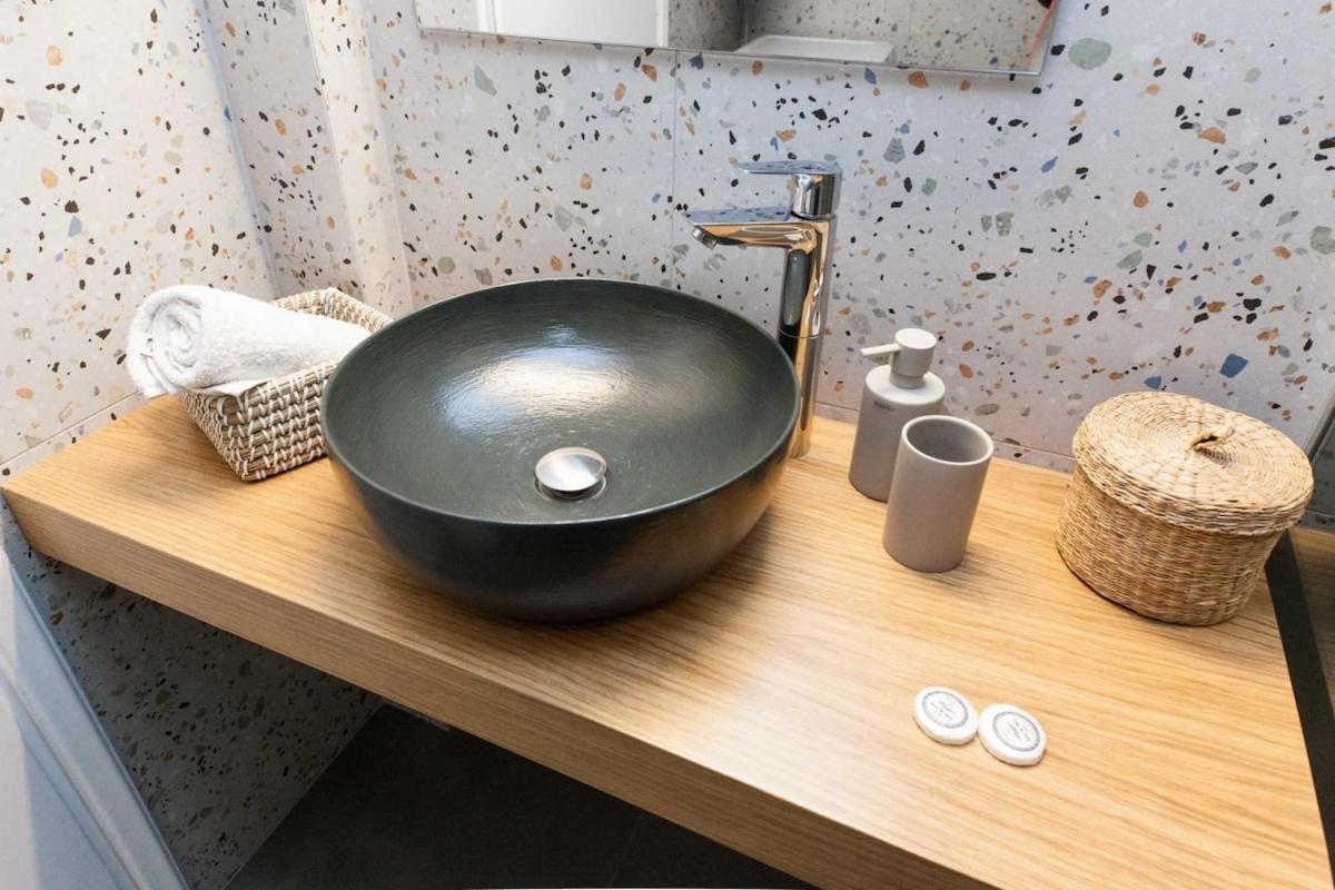Pagrati Urban Oasis Getaway 2Bd Apt With Balcony Αθήνα Εξωτερικό φωτογραφία